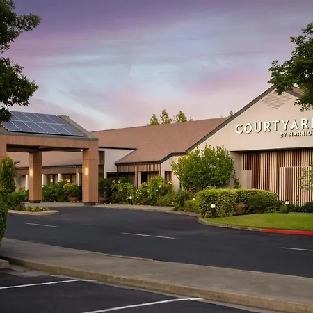 Courtyard By Marriott Vacaville-2